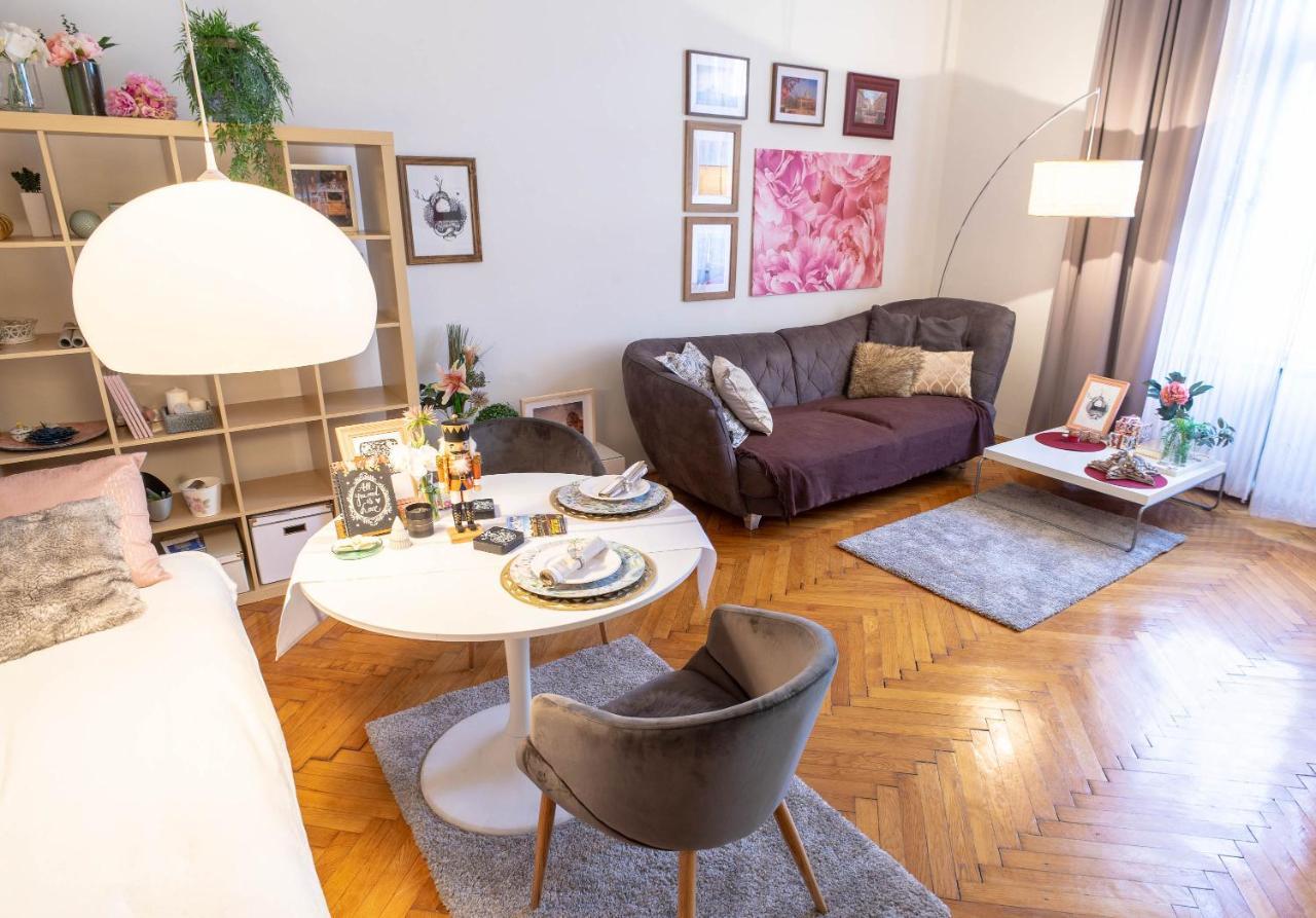 Mira Luxury Apartment